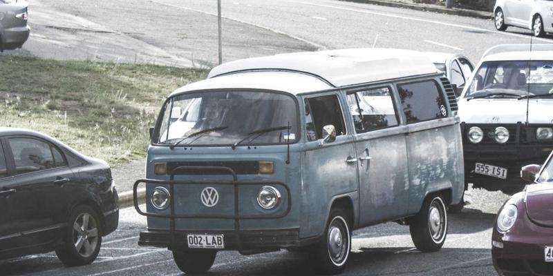 环境心理学：城市建筑与自然空间设计如何潜移默化影响心理健康与情绪管理